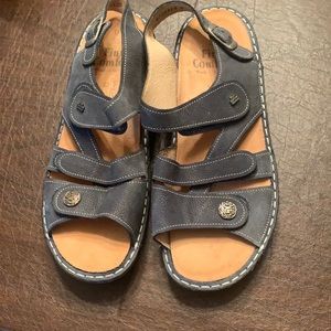 Finn Comfort Navy Blue Sandals.  Size Women’s 39.
